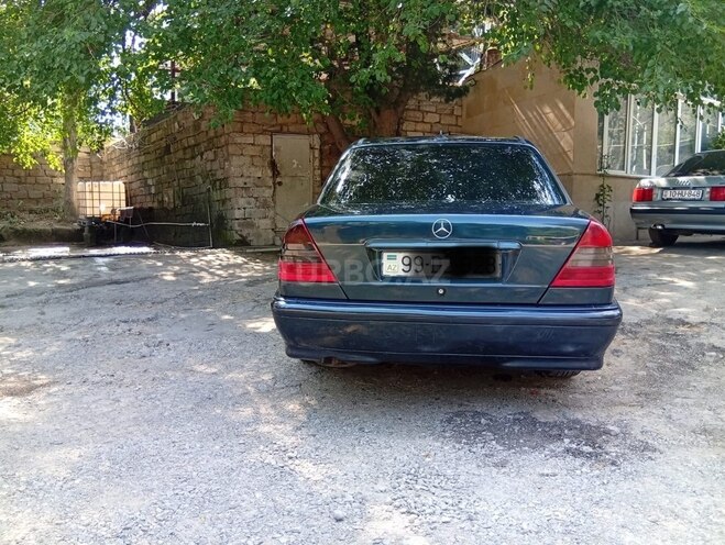 Mercedes C 180-2