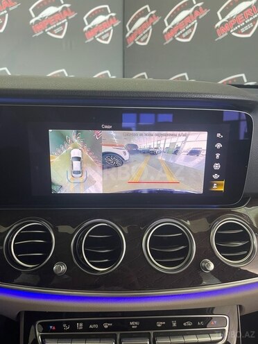 Mercedes E 300 e 4MATIC-6