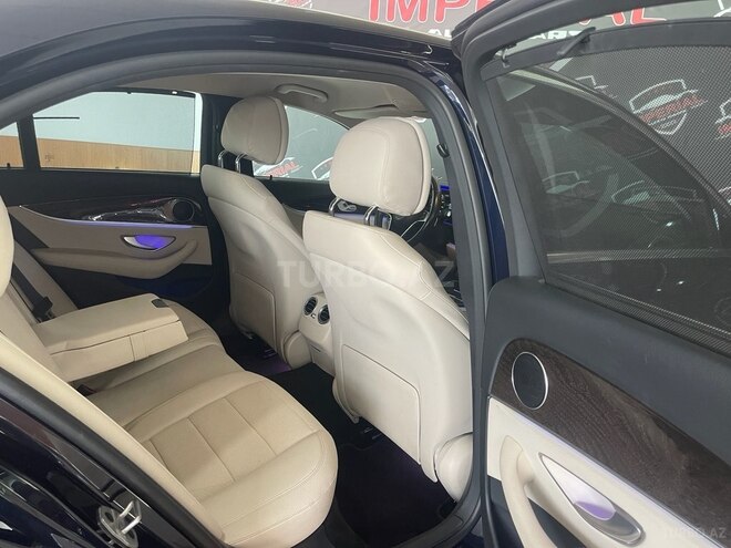 Mercedes E 300 e 4MATIC-15