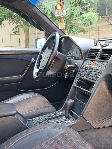 Mercedes C 200-7