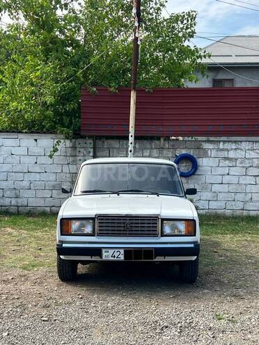 LADA (VAZ) 2107-1