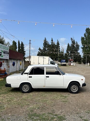 LADA (VAZ) 2107-4