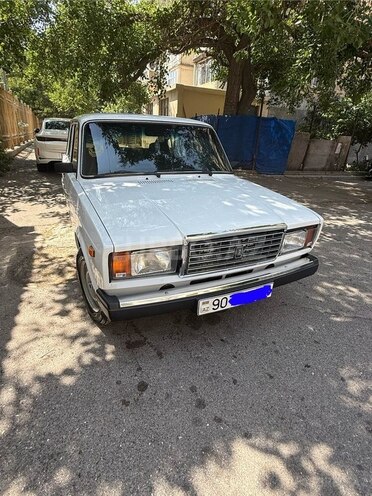 LADA (VAZ) 2107-2