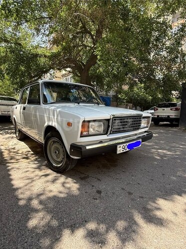 LADA (VAZ) 2107-1