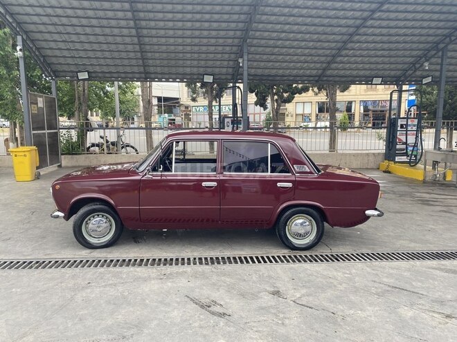 LADA (VAZ) 21013-3