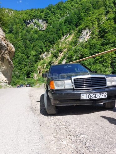 Mercedes 190-1