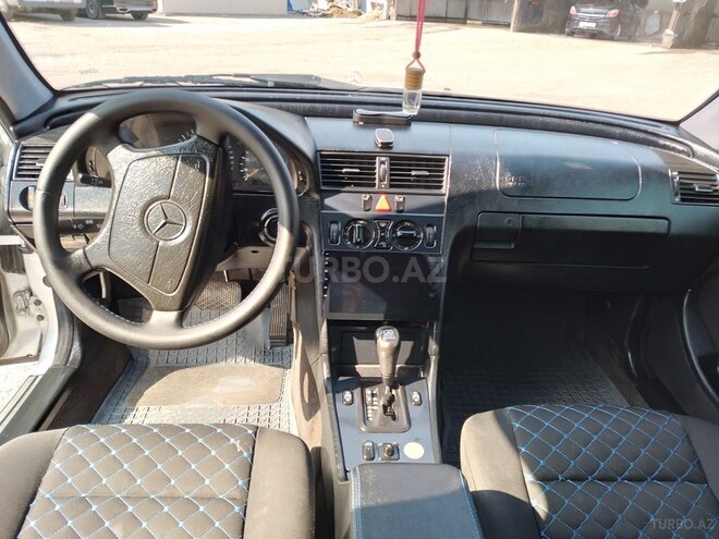 Mercedes C 180-19