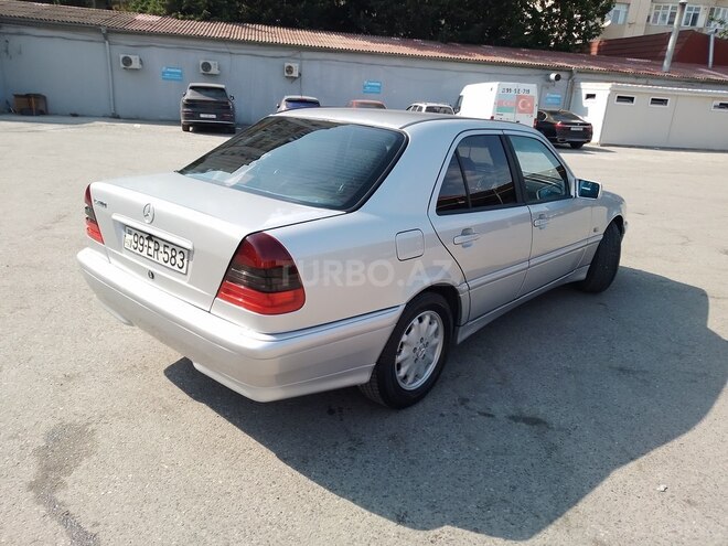 Mercedes C 180-3