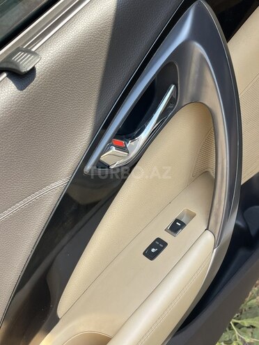 Hyundai Grandeur-18