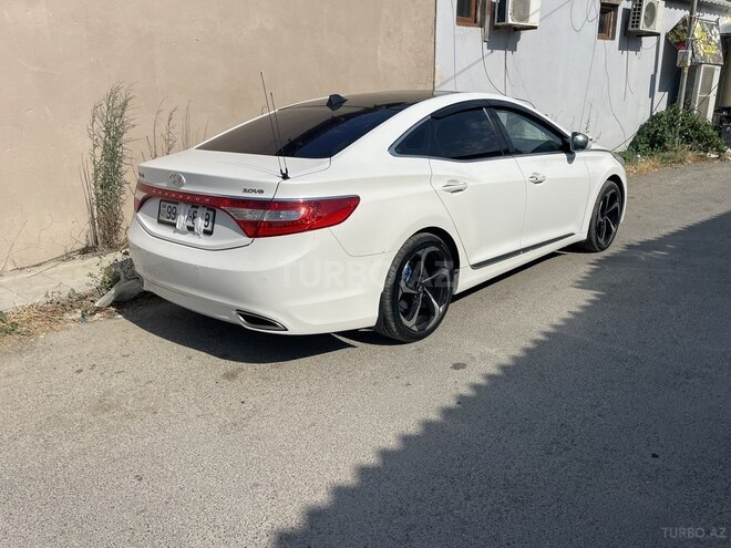 Hyundai Grandeur-5