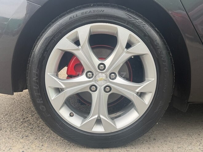 Chevrolet Cruze-14