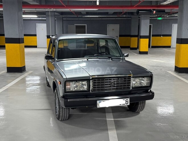 LADA (VAZ) 2107-1