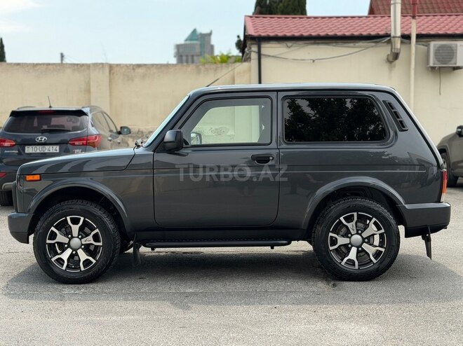 LADA (VAZ) Niva-3