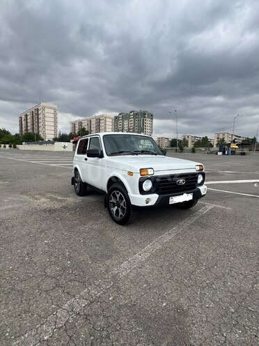 LADA (VAZ) Niva-3