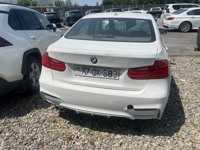 BMW 320-3