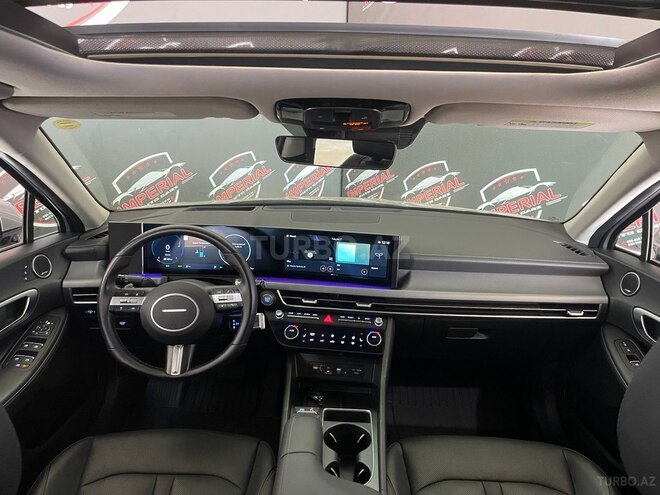 Hyundai Sonata-14