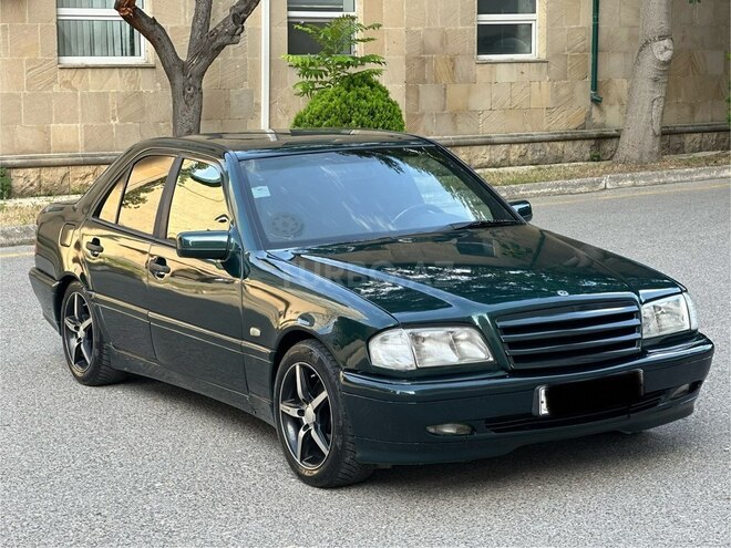 Mercedes C 200-8