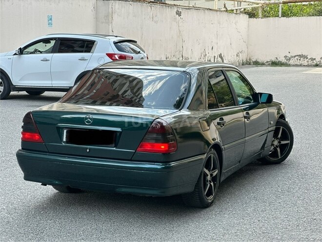 Mercedes C 200-7