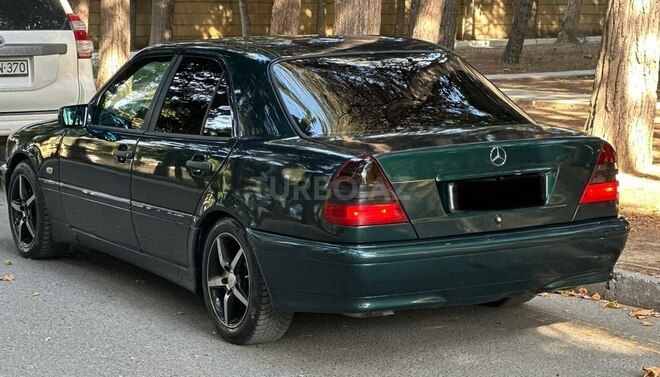 Mercedes C 200-10