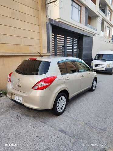 Nissan Tiida-2