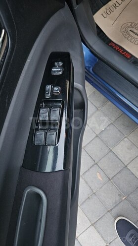 Toyota Prius-3