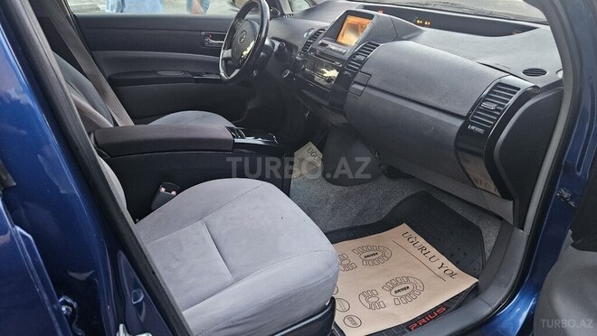 Toyota Prius-11