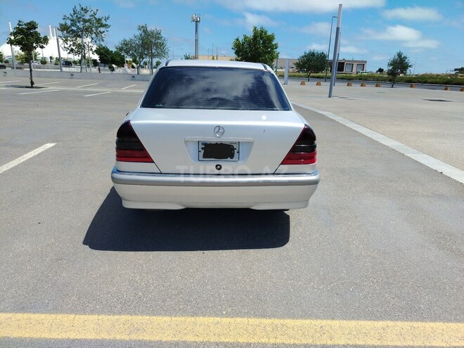 Mercedes C 200-6
