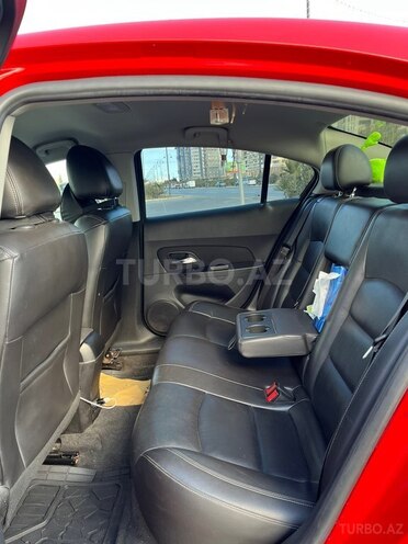 Chevrolet Cruze-10