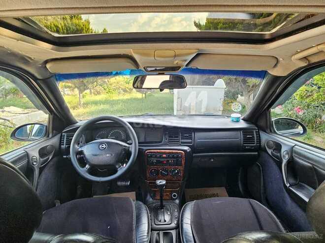 Opel Vectra-13