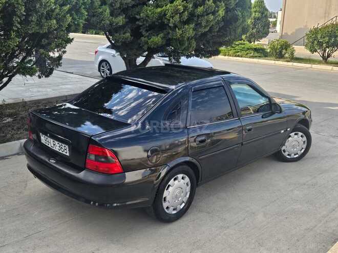 Opel Vectra-4