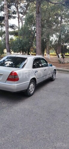 Mercedes C 180-7
