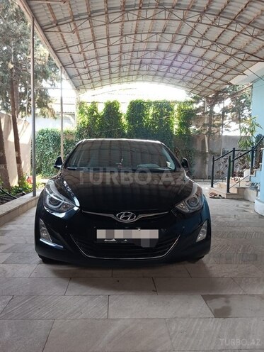 Hyundai Elantra-5