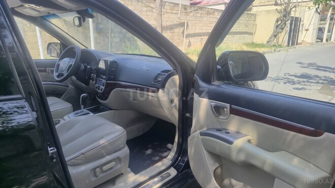 Hyundai Santa Fe-18