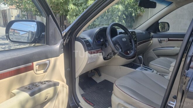 Hyundai Santa Fe-16