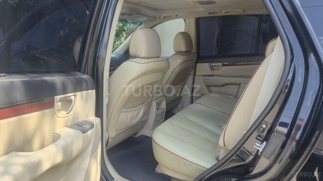 Hyundai Santa Fe-17