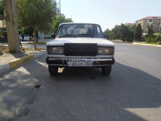 LADA (VAZ) 2107-1