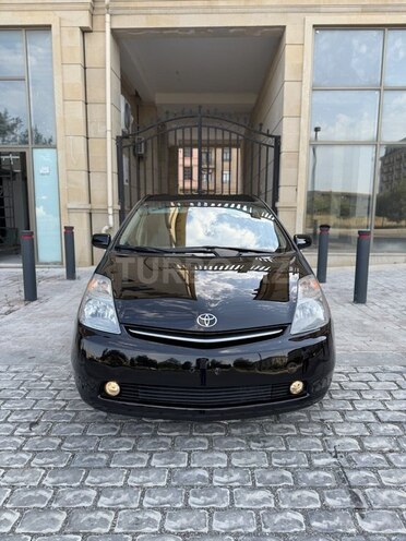 Toyota Prius-2
