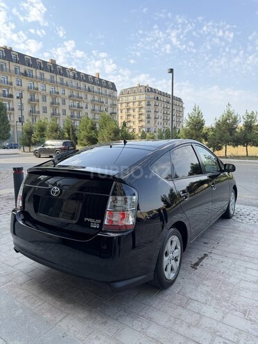 Toyota Prius-7