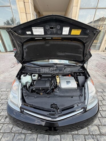 Toyota Prius-16