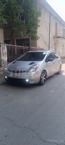 Toyota Prius-5