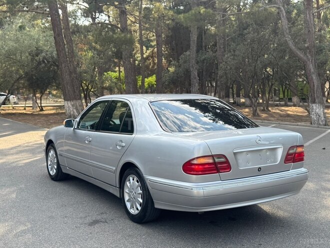 Mercedes E 200-7