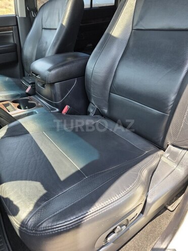 Mitsubishi Pajero-14