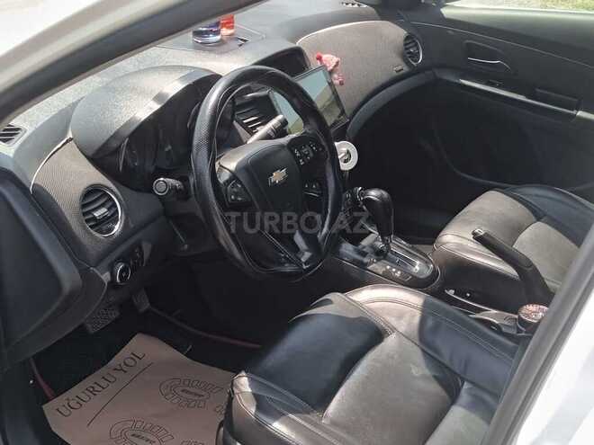 Chevrolet Cruze-4