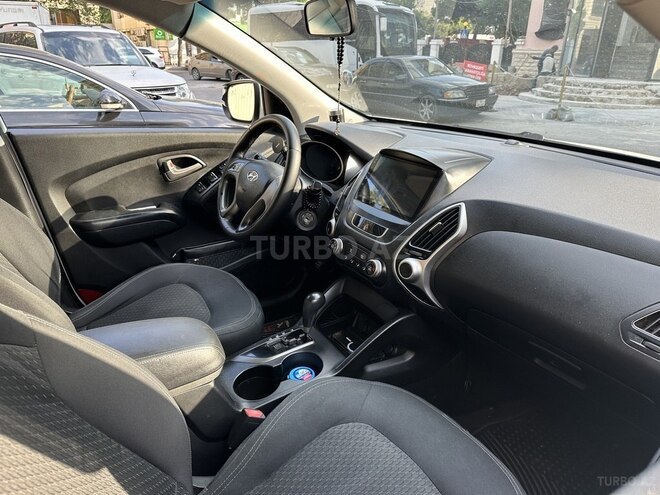Hyundai ix35-11