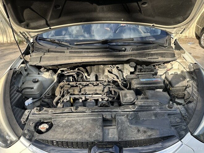 Hyundai ix35-13