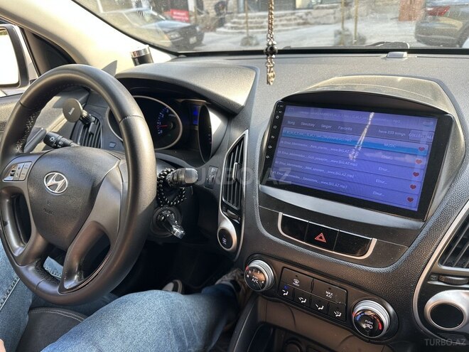 Hyundai ix35-12