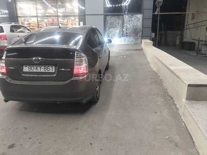 Toyota Prius-6