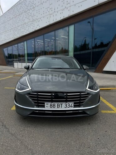 Hyundai Sonata-1