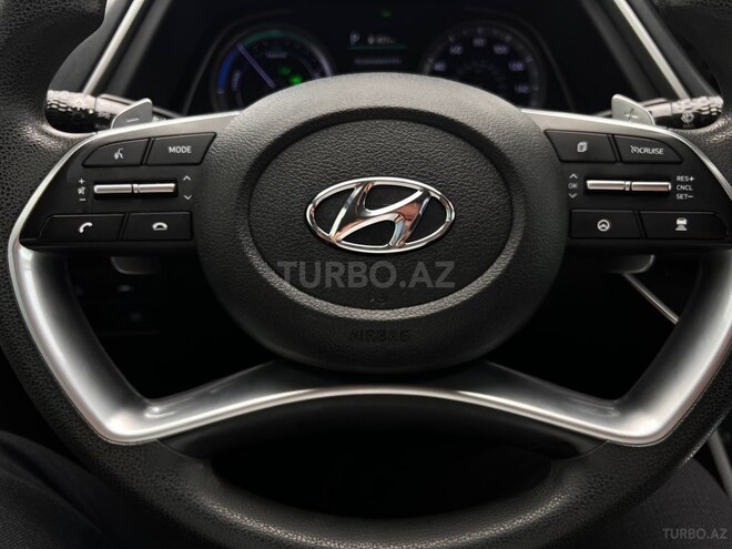 Hyundai Sonata-13