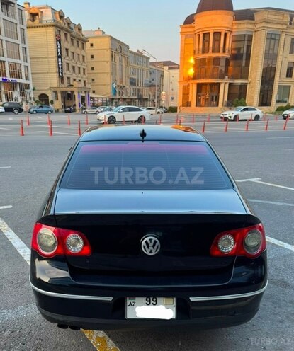 Volkswagen Passat-2